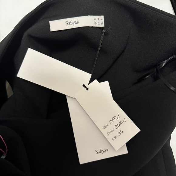 Safiyaa MO Exclusive Asymmetric Bow Crepe Knee-Length Dress | Size FR 36 - Picture 10 of 10